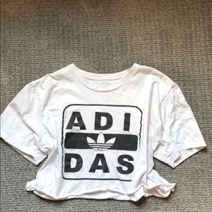 Cropped Adidas Tee